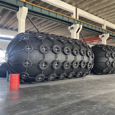 Yokohama Pneumatic Fenders 4.5x9.0m